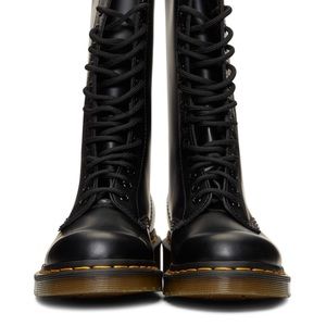 Calf length black leather  Dr.Martens size 7